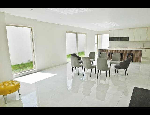 4 BEDROOM HOUSE FOR SALE IN SANDOWN